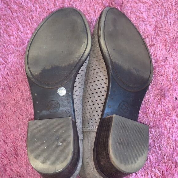 Lucky Brand Baley Ankle Booties - Picture 6 of 8